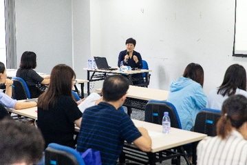 市學生事務中心雙創服務部姚棟華部長授課